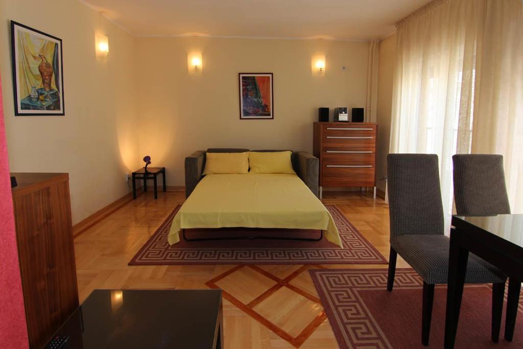 Central Apartments Belgrade Room photo